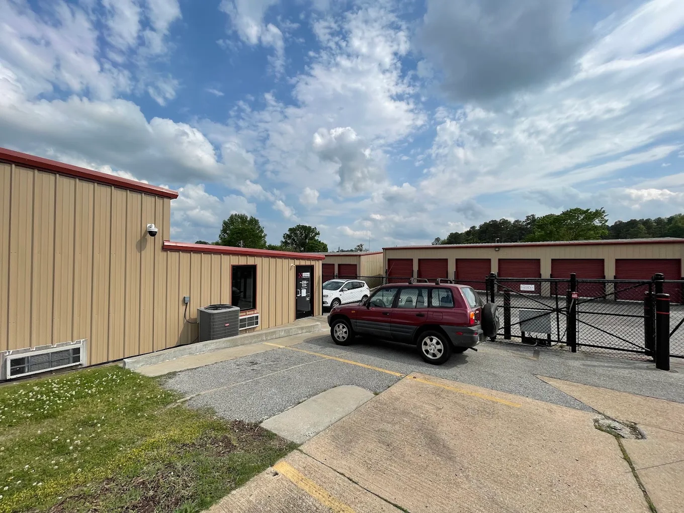 Assured Storage Northparkway 1654 Northparkway Jackson, TN 38305